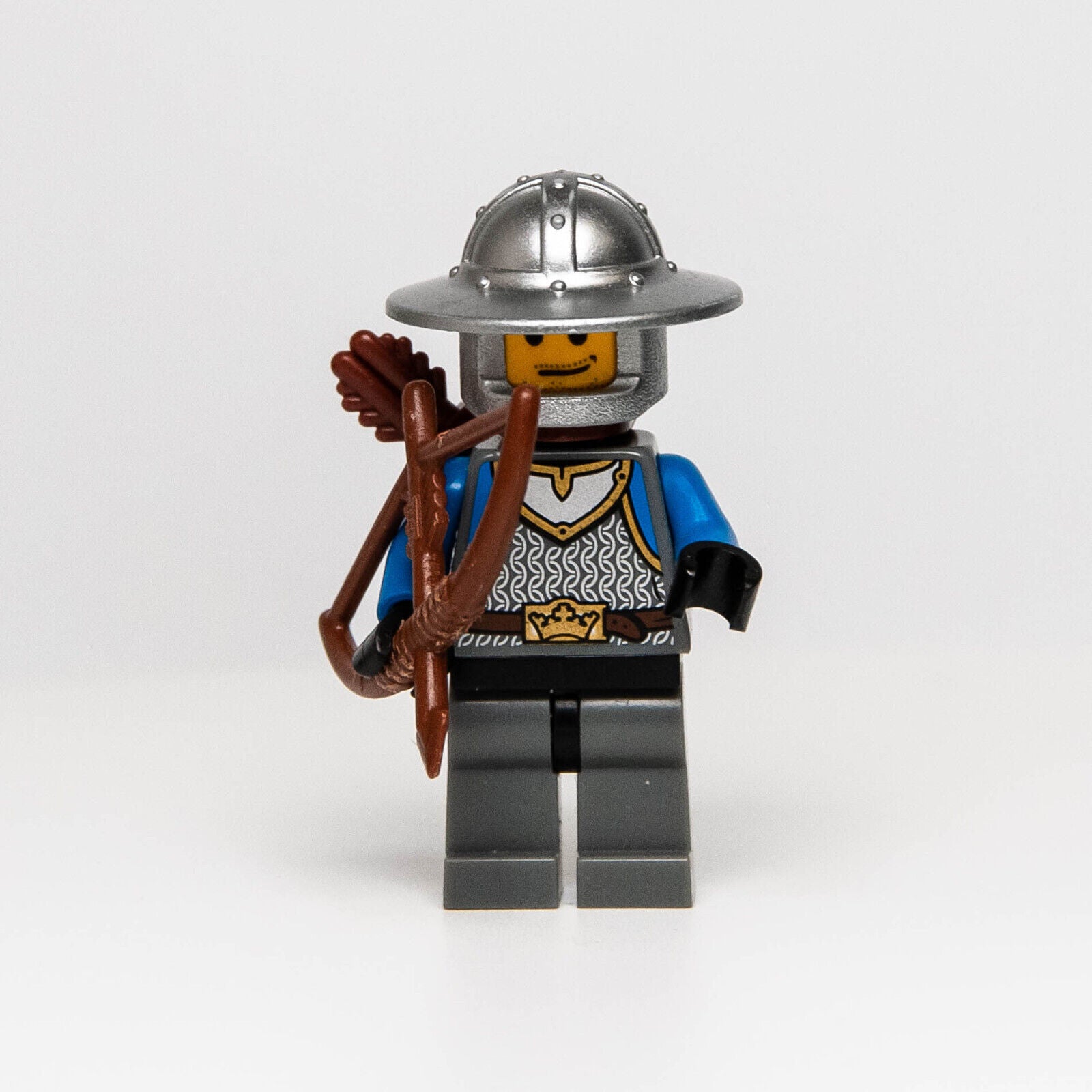 LEGO Castle King's Knight Minifigure (cas531) Kingdoms with Longbow - StudBee